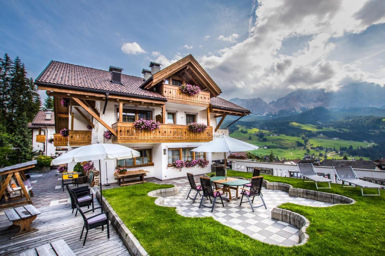 Hotel Ciasa Montanara à La Villa  Extérieur photo