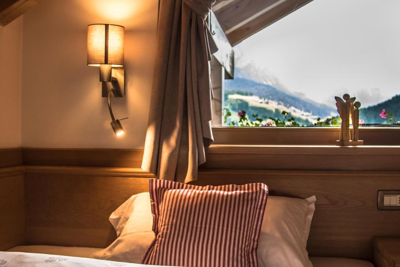 Hotel Ciasa Montanara à La Villa  Extérieur photo