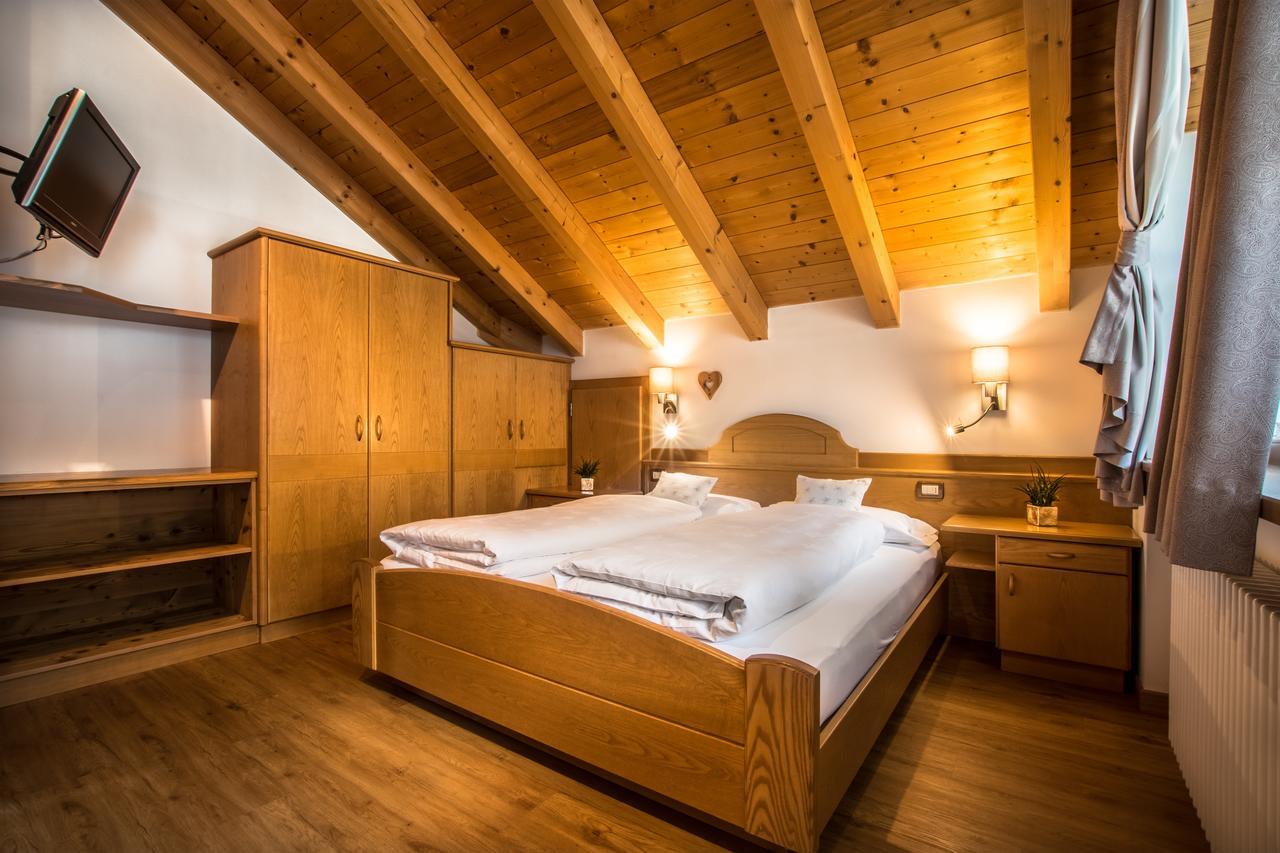 Hotel Ciasa Montanara à La Villa  Extérieur photo
