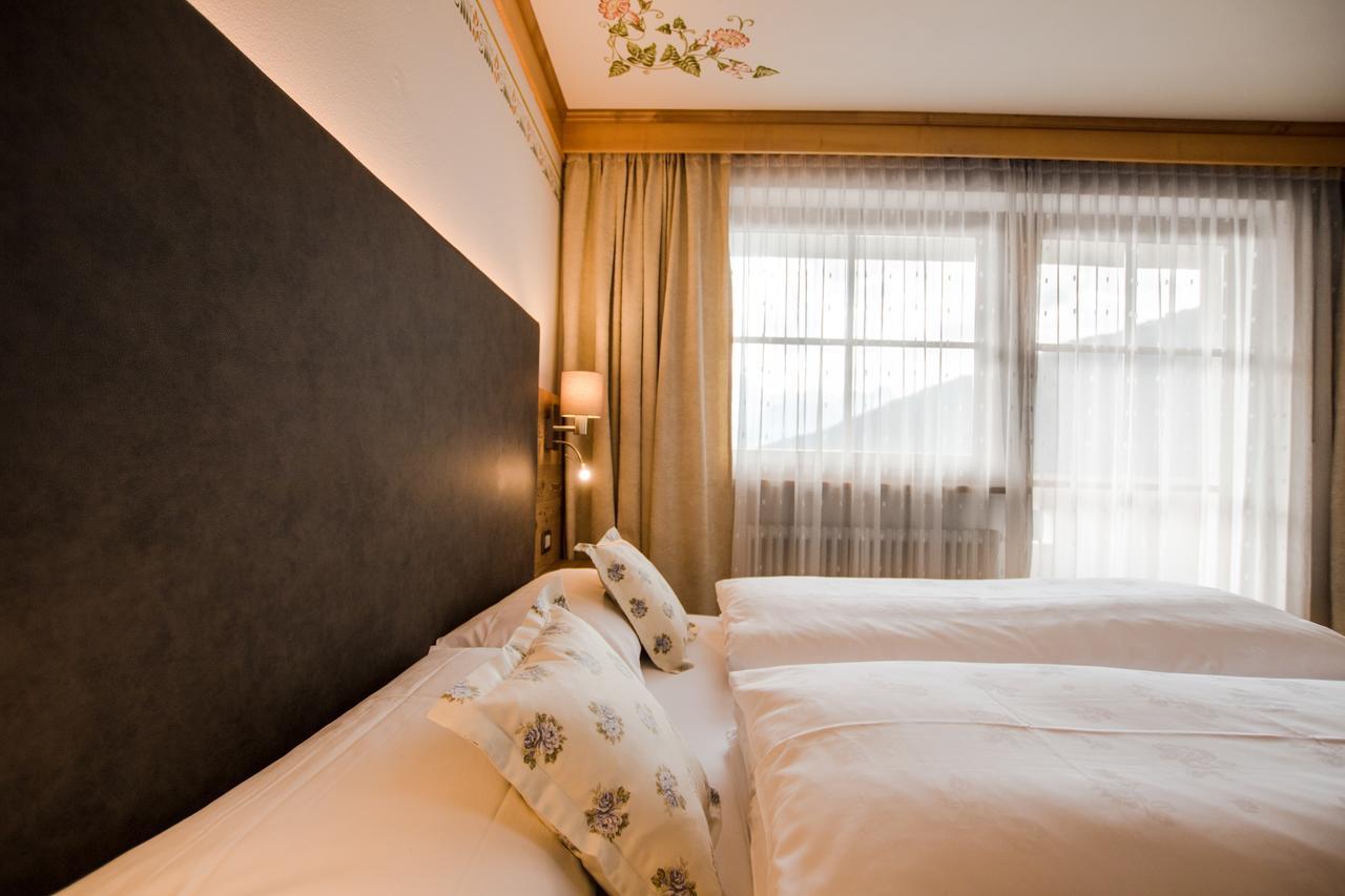 Hotel Ciasa Montanara à La Villa  Extérieur photo